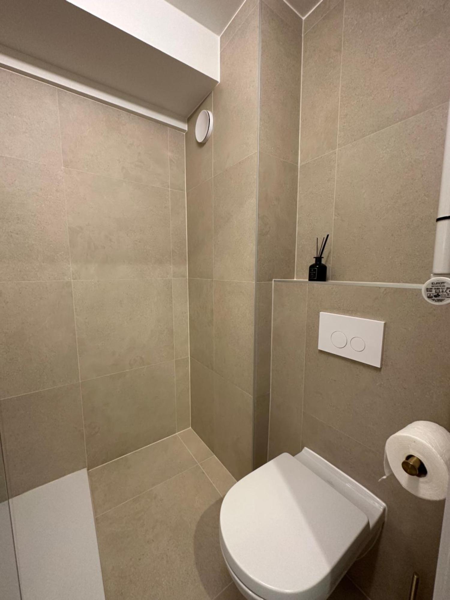 Studio F - 2 Personen - Op 250M Van De Zee Ostend Exterior foto